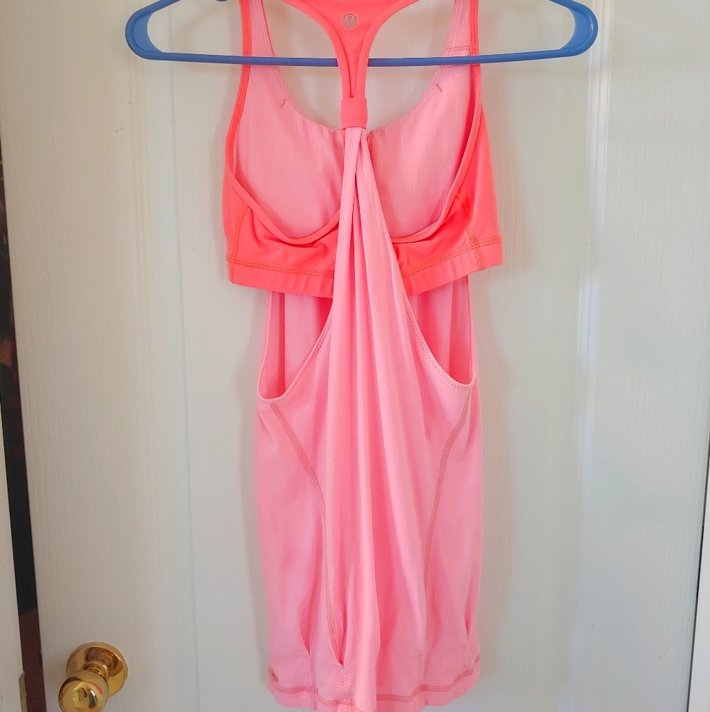 Lulu Lemon top